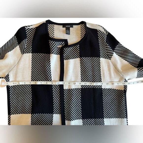 Women’s Alfani Patchwork Cardigan Size Medium Black and White - Picture 4 of 6